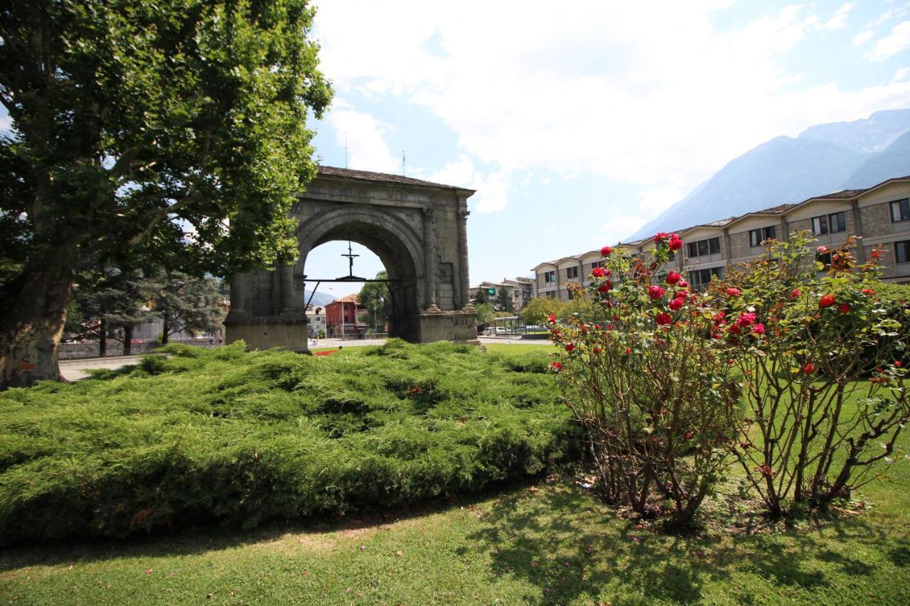 Appartamento Porta Praetoria - Affitti Brevi Italia Aosta Luaran gambar