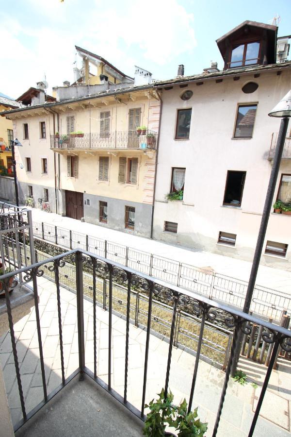 Appartamento Porta Praetoria - Affitti Brevi Italia Aosta Luaran gambar