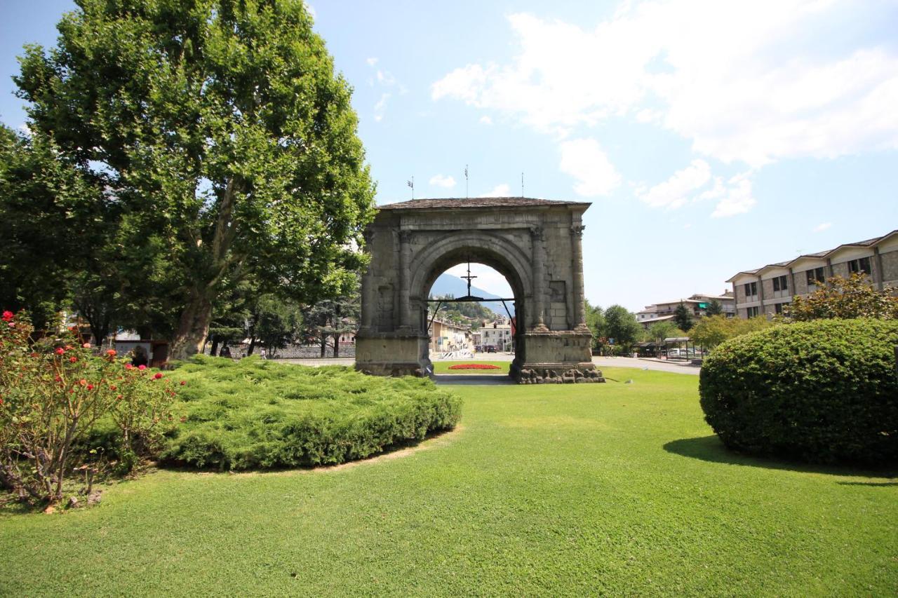 Appartamento Porta Praetoria - Affitti Brevi Italia Aosta Luaran gambar
